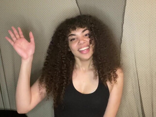 Chanelle Diamond aka xchanellediamondx onlyfans Desired model masturbates shaved pussy