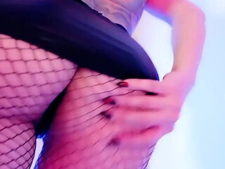 octokuro_model onlyfans Delicious slut seduces with elastic ass