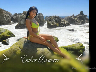 Embersnow onlyfans Spicy babe having fun in private