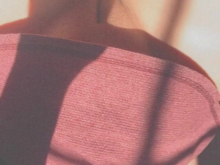 Alyssa Devyn aka alyssa9 aka alyssadevyn onlyfans Shy slut pulls juicy cunt