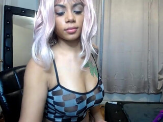 Strella Kat aka strellakat onlyfans Naked beauty in the kitchen