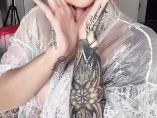 Siegexxx onlyfans Donetsk Star Masturbates Pussy