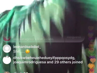 Sara Gold aka saragold aka iamsaragold onlyfans Passionate curvy shows shaved holes