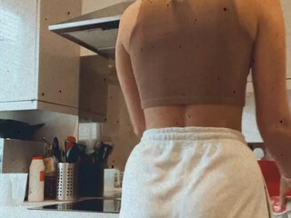 Rose Cassidy aka rosecassidy aka rcassidy onlyfans  posing naked