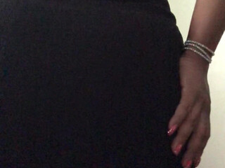 Panda Marie onlyfans   in a new apartment shows a striptease