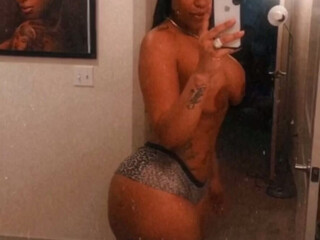 Panda Marie onlyfans Harlot posing in pantyhose