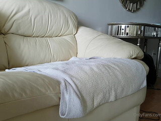 niksindiann onlyfans MILF with tattoos jerks off her cunt