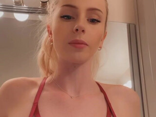 MSFIIIRE aka msfiiire onlyfans Bitch with big ass and jerking sex toys