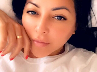 Kiara Mia onlyfans Beautiful babe masturbating cunt