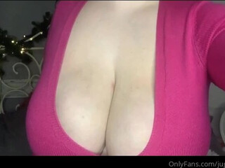 JugsBunny onlyfans  juicy pussy