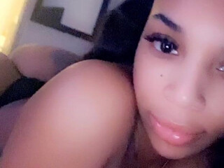 heaven_ onlyfans Sponge courtesan in the office spoils himself with pleasures