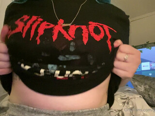 gothangel666 onlyfans Charm seduces a curvaceous