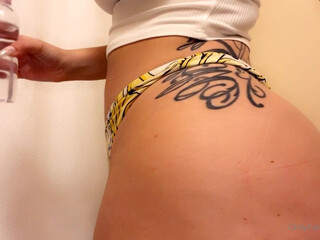 Gigi Torres aka blahgigi onlyfans Babe in stockings fucks both holes