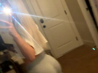 bootyqueenwinter onlyfans  put two fingers into her anus