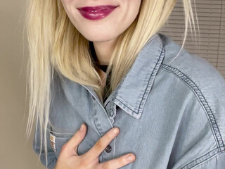 Chloe Cream aka chloe_cream onlyfans  jerking off his pink cap