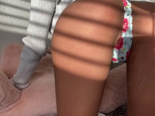 Cecilia Lion aka officialcclionx onlyfans A bitch eating a banana