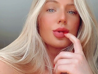 alexissclarkk onlyfans Experienced Beads - Boasts Tits