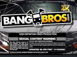 Ariana Van onlyfans Naughty babe masturbates pussy