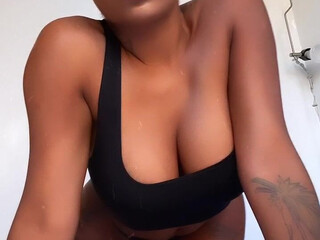 Alexis Skyy aka alexisskyyofficial onlyfans Crazy kurva jerks off the anus in old age