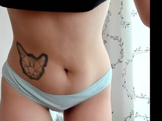 mia_looker chaturbate Hot woman fucks both holes