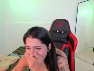 jeangreybianca chaturbate Gorgeous bitch chatting in fries