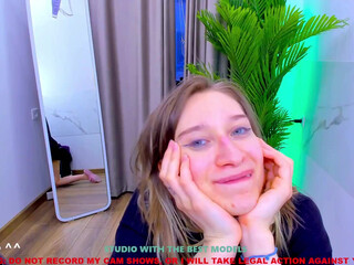 kali_coy chaturbate Busty lady posing in fr