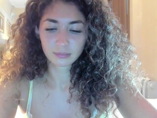 tinayoudream_16042022 chaturbate  cums from masturbation in front of the camera