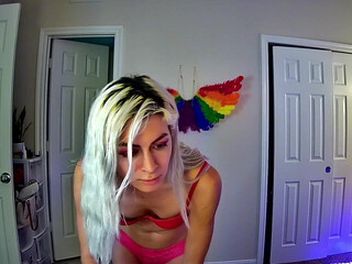 cuntytrannylydia chaturbate Record babe sucks dick and gets cum in mouth