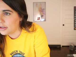 scout chaturbate Gorgeous chick licks phallus and pulls pussy