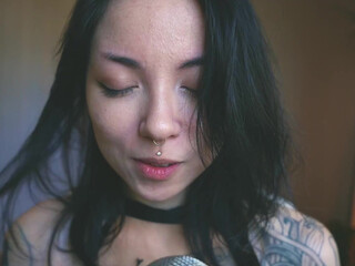 sorenyu chaturbate Busty hottie gently jerks her cunt