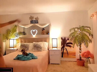 amyvalentine chaturbate Spicy trash relaxes two toys