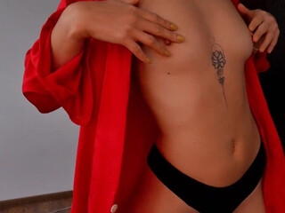 spanky_skye_ chaturbate  charming cutie