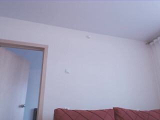 anyeess chaturbate Hot bitch passionately pulls pussy