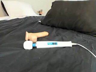 ariao chaturbate Cute lady shows natural tits