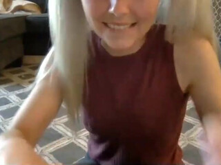 missykissie chaturbate Cute chicks masturbate shaved cunt