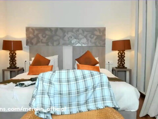 merelin__ chaturbate Cute chick jerks both holes