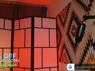 naughtykathie chaturbate Seductive babe fucks both holes