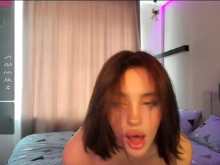 angella_kleee chaturbate Mature bitch spreads her sexy legs