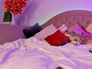 scarlet_suite chaturbate A doll gently masturbates the cap