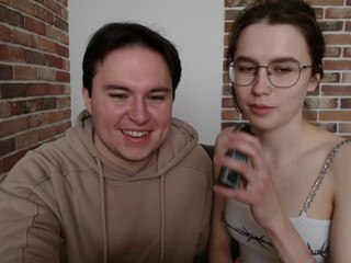 romeokatereborn chaturbate Pretty girl fingering pussy in private