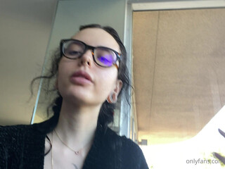 Stormy Summers aka stormy_nsfw onlyfans Insatiable bitch fucking with two