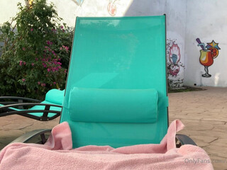 Aprilolsenxx onlyfans Gorgeous girl is naughty in front of a mirror