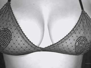 Paizuri Guy aka paizuriguy onlyfans Adorable chicks masturbating cunt