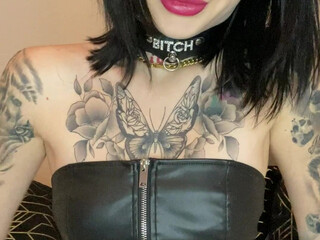 xlucy onlyfans  playing with sex toys