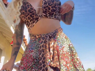 Kiara Moon aka kiaramoontv onlyfans Ardent doll excites with elastic ass