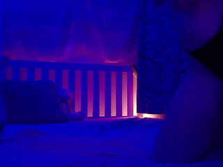 tootsiepoptoe onlyfans Spicy model in no hurry to undress