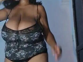 kristinamilan onlyfans 9-01-2022 performance