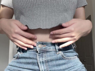 threexpiggy onlyfans Hot girl takes a bath