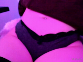 kinkykttn onlyfans Predatory Panther craves to cum in the process of jerking