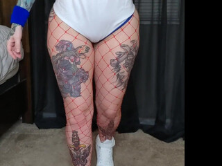 Pandora Blue aka pandorablue onlyfans  jerking off the clit on the bed